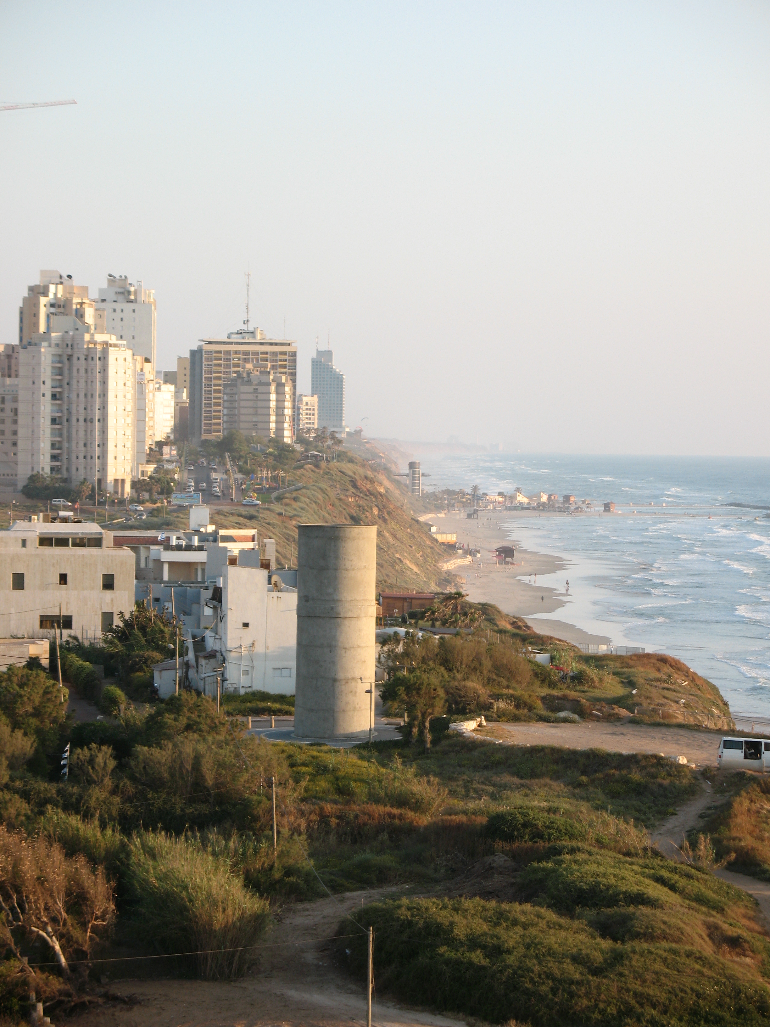 netanya_and_mediterranean.jpg